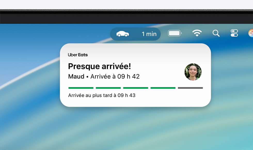 Partie supérieure de l’écran d’un Mac montrant la barre des menus et un événement en direct Uber Eats agrandi