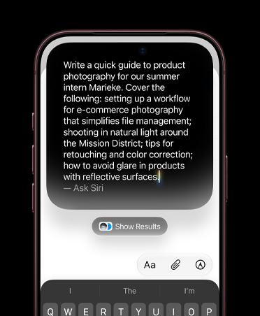 Layar iPhone menampilkan permintaan mendetail yang diketik untuk Tulis dengan Siri guna membuat draf